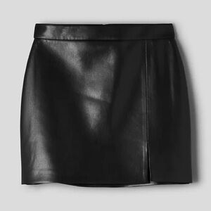 Aritzia Wilfred Tempest Faux Leather Mini Skirt – Size 4